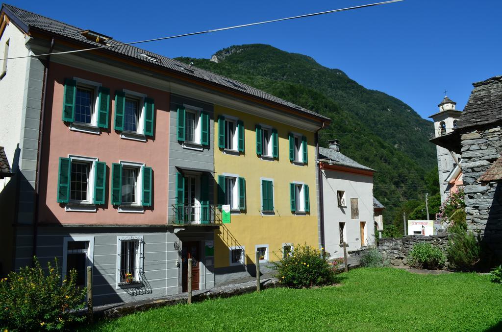 Hotel Garni Maggia Giumaglio Luaran gambar